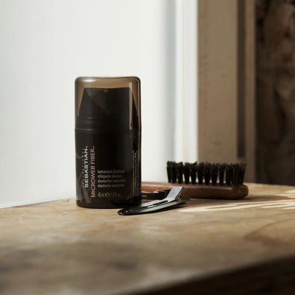 Texturisant élastique Microweb Fiber Sebastian 45ML 9 Texturisant élastique Microweb Fiber Sebastian 45ML – Image 7